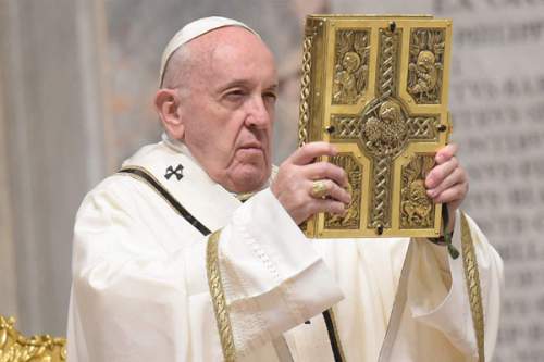 করোনায় বেতন কমল যাজকদের