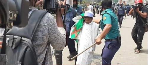 মোদিবিরোধী বিক্ষোভ, ‘শিশুবক্তা’ রফিকুল আটক!