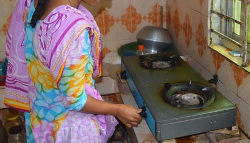 গ্যাস নেই, দুর্ভোগে রাজধানীবাসী