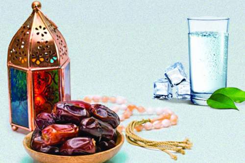 ইফতারে লবণ পানি ও খেজুর দ্রুত শরীর সচল করে