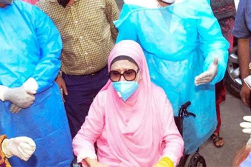 খালেদা জিয়াকে হাসপাতালে নেওয়া হবে আজ রাতে
