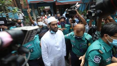 রিমান্ডে নির্যাতন চলছে, মেনে নেব না: হেফাজত