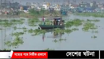 কয়লারঘাটে ট্রলারডুবি, নারী ও শিশুসহ ৫ জনের লাশ উদ্ধার করা হয়েছে।