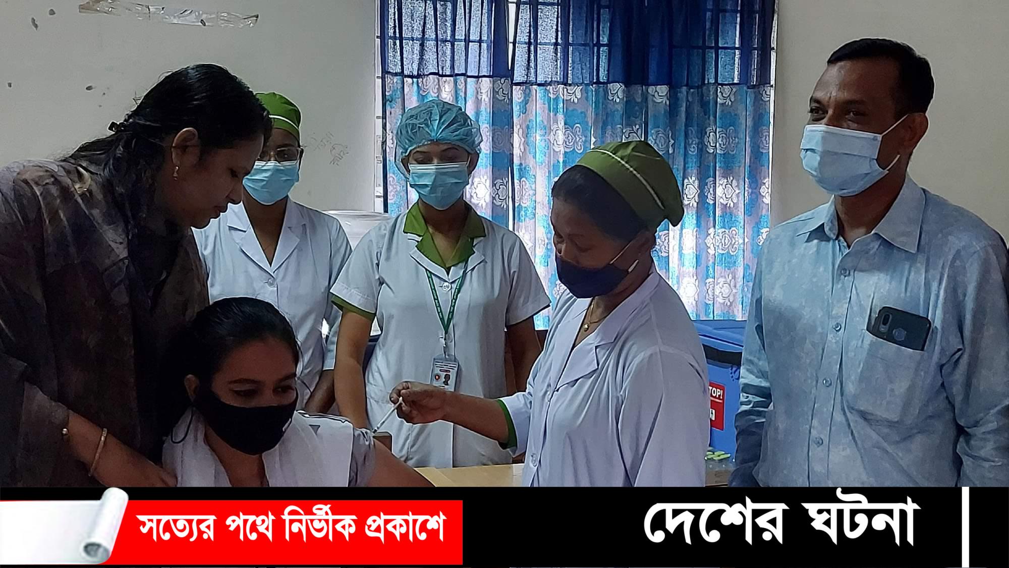 গোপালগঞ্জে শিক্ষার্থীদের ঝুঁকিমুক্ত করতে করোনার টিকাদান কায্যক্রম শুরু