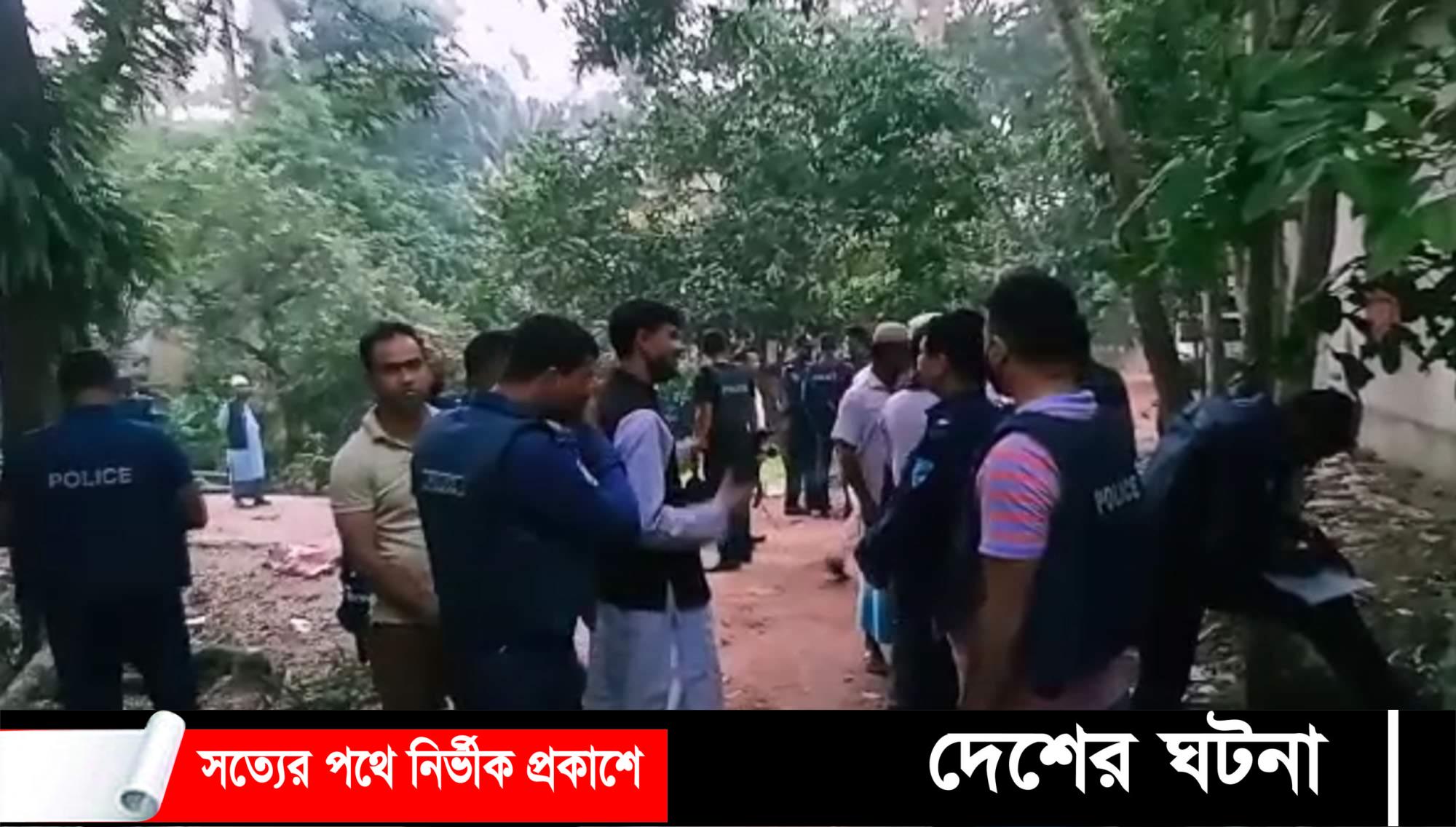 ফেইসবুকে উস্কানীমূলক ষ্ট্যাটাসে কাশিয়ানীতে দু’পক্ষের সংঘর্ষে নারীসহ আহত-৩০, ঘরবাড়ি ভাংচুর