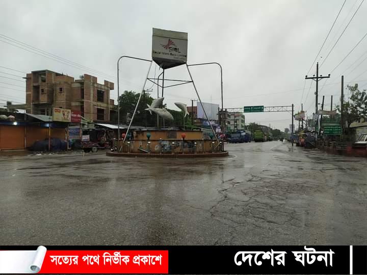 জাওয়াদের প্রভাবে লক্ষ্মীপুরে ৩দিন গুড়ি বৃষ্টি, জনজীবন স্থবির! থাকবে আরও ২ দিন