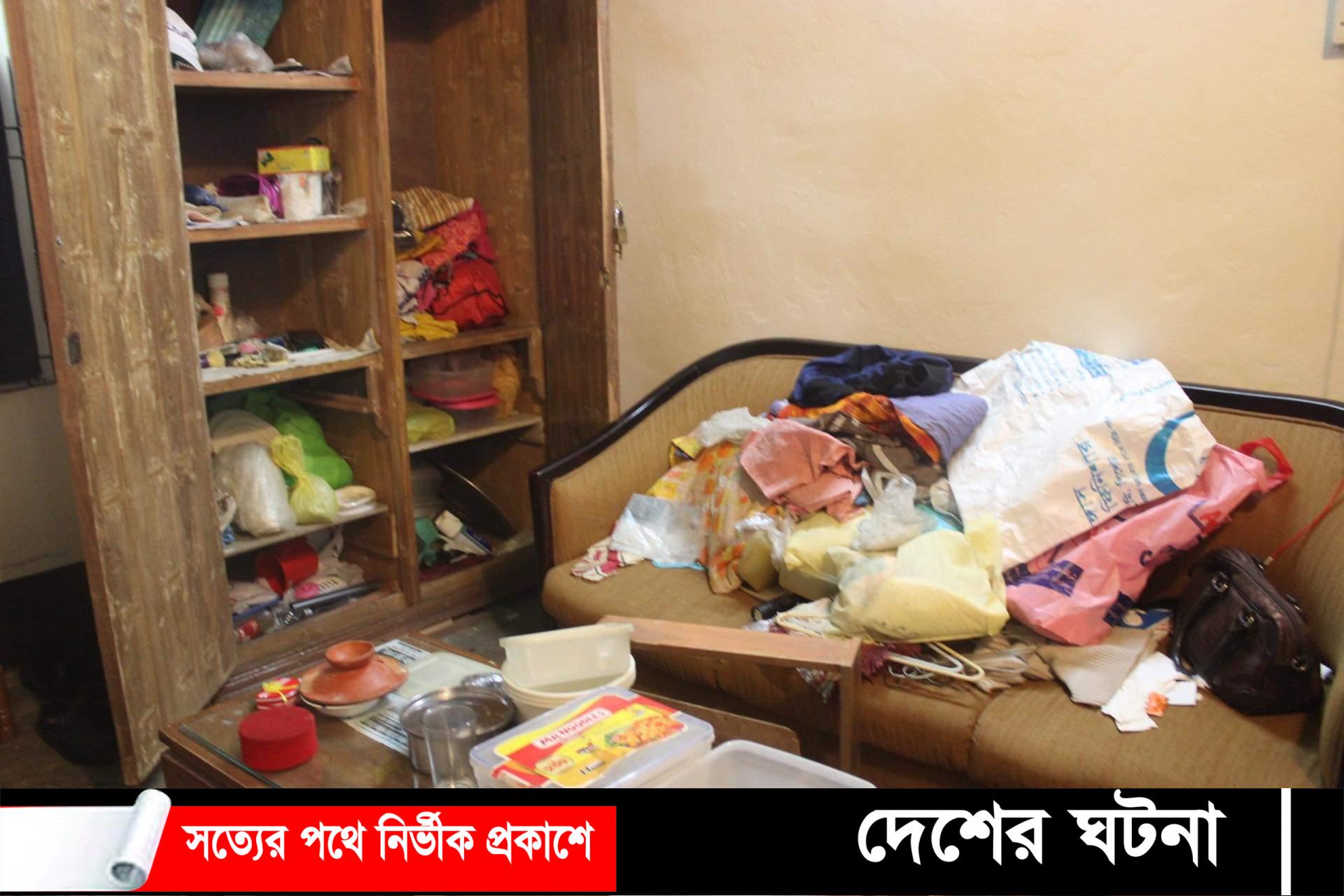 দেবীদ্বারে আ’লীগ নেতার বাড়ির লোকসহ হাত-পা বেঁধে দূর্ধর্ষ ডাকাতি,১৫ লক্ষ টাকা লুট 