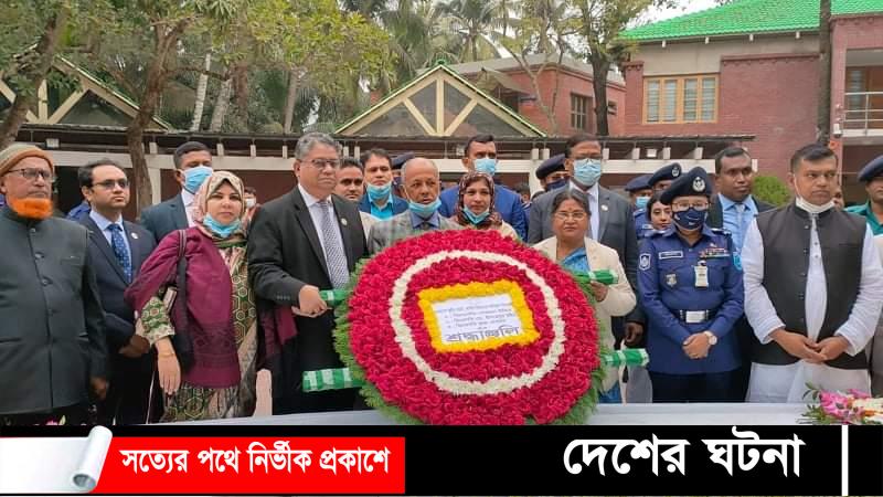 বঙ্গবন্ধুর সমা‌ধি‌তে নব নিযুক্ত তিন বিচারপতির শ্রদ্ধা