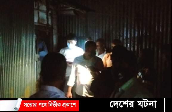 কুমিল্লায় দরজা ভেঙে যুবকের লাশ উদ্ধার