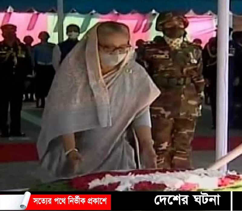 বঙ্গবন্ধুর সমাধিতে রাষ্ট্রপতি ও প্রধানমন্ত্রীর শ্রদ্ধাো