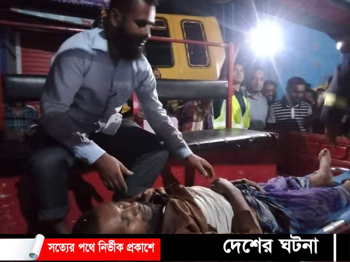শ্রীমঙ্গলে কাভার্ড ভ্যানের সাথে চাপাতা ভর্তি কাভার্ড ভ্যানের সংঘর্ষে  ড্রাইভার নিহত