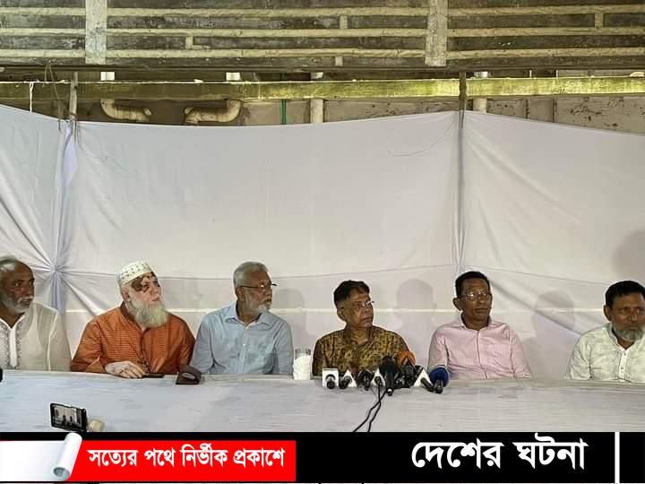 কুসিক নির্বাচনে সাক্কুর বিরুদ্ধে টাকা ছড়ানোর অভিযোগ রিফাতের