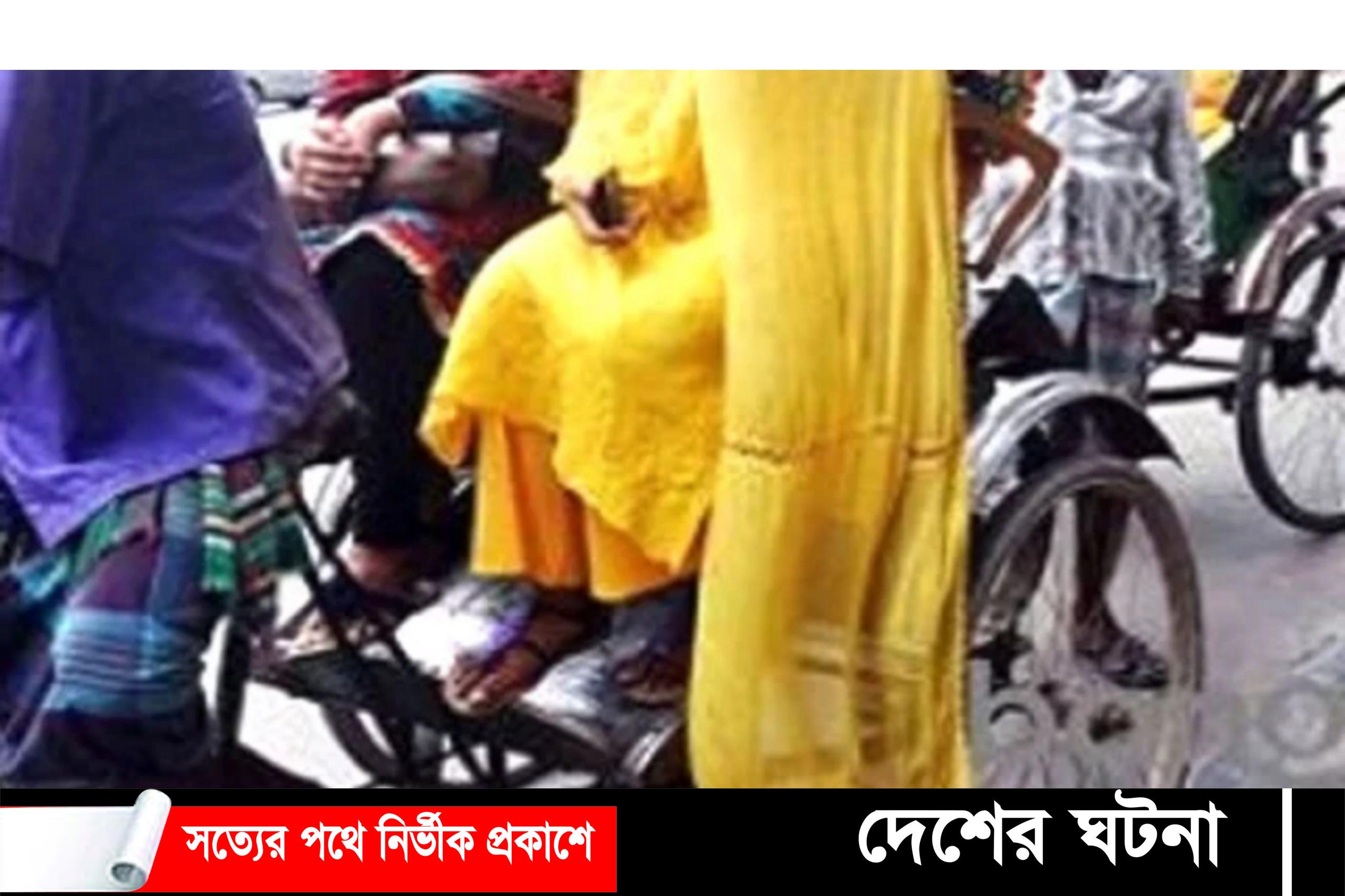 ডুমুরিয়ায় ভ্যানের চাকায় ওড়না পেঁচিয়ে শিশুর মৃত্যু