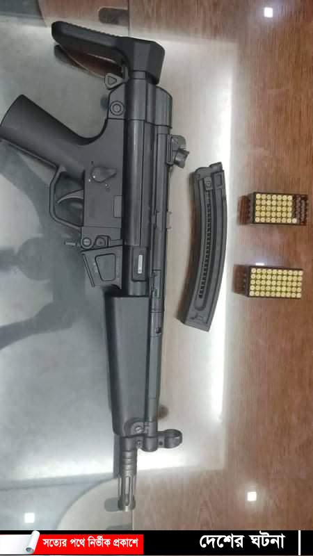 কুমিল্লায় যুবলীগ নেতার ভাইরাল হওয়া রাইফেলটি থানায় জমা