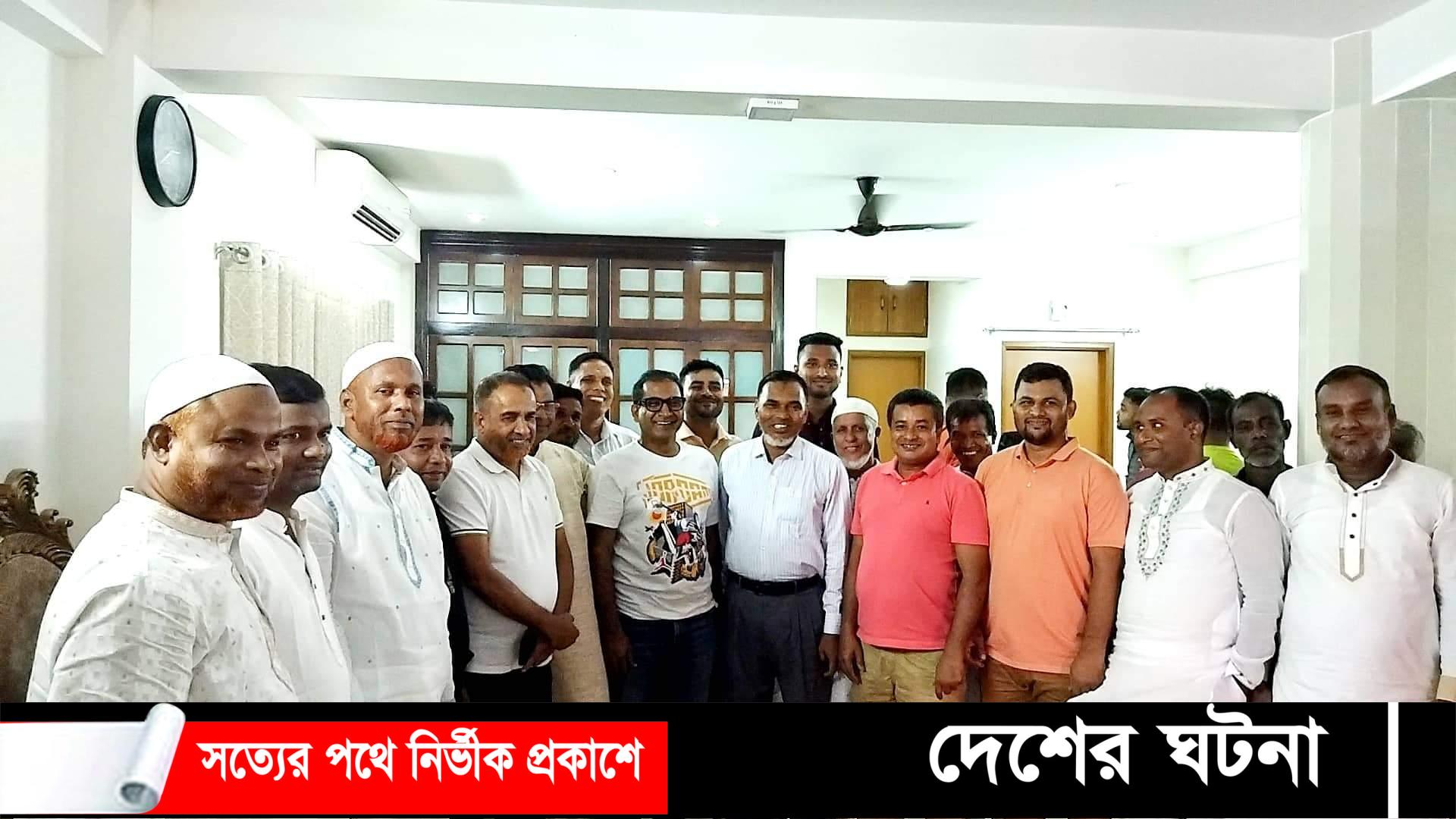 রূপগঞ্জে দলীয় নেতাকর্মীদের সাথে ঈদ শু‌ভেচ্ছা বিনিময় করেছে আওয়ামীলীগ নেতা আনছর আলী