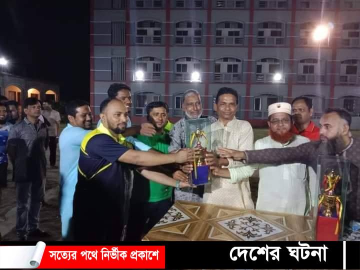 উজিরপুরে পবিত্র ঈদুল আযহা উপলক্ষে ফুটবল নাইট টুনামেন্ট অনুষ্ঠিত