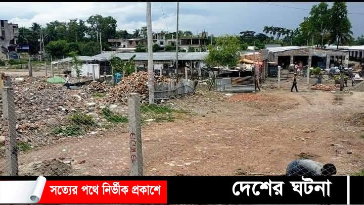 ডুমুরিয়া আড়তের যাতায়াতের রাস্তা বন্ধ করে দিলো পাউবো কর্তৃপক্ষ! জনমনে বিরুপ প্রতিক্রিয়া