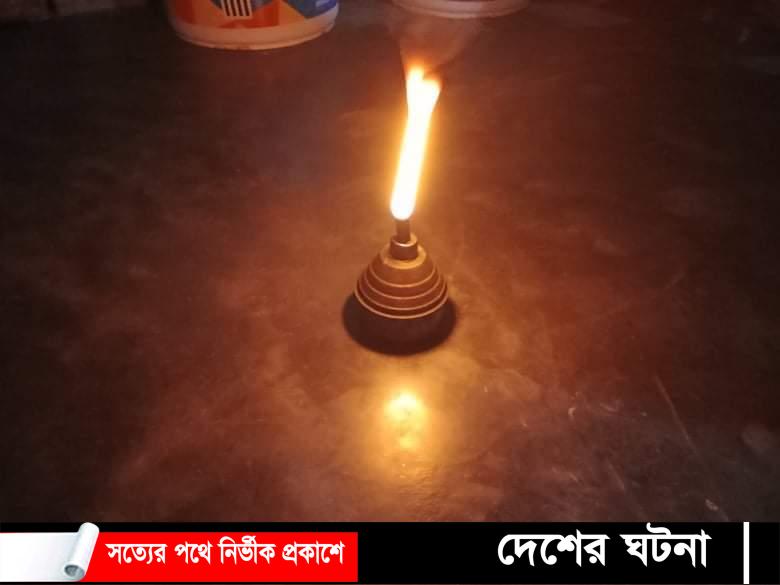 আধুনিকতার ছোঁয়ায় হারিয়ে গেছে কুপিবাতি