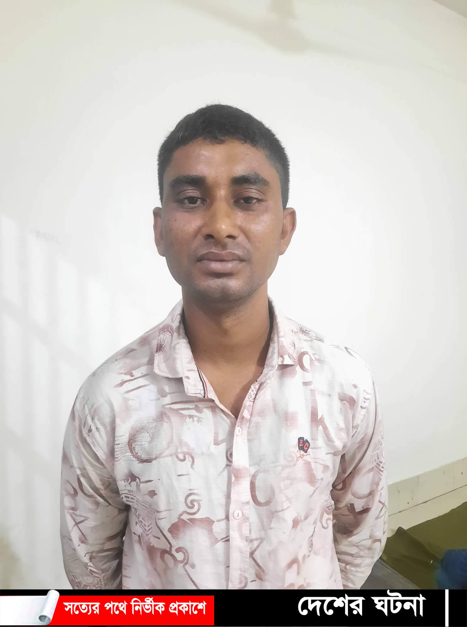 বগুড়া শাজাহানপুরে ৪ কেজি গাঁজা সহ গ্রেফতার- ১