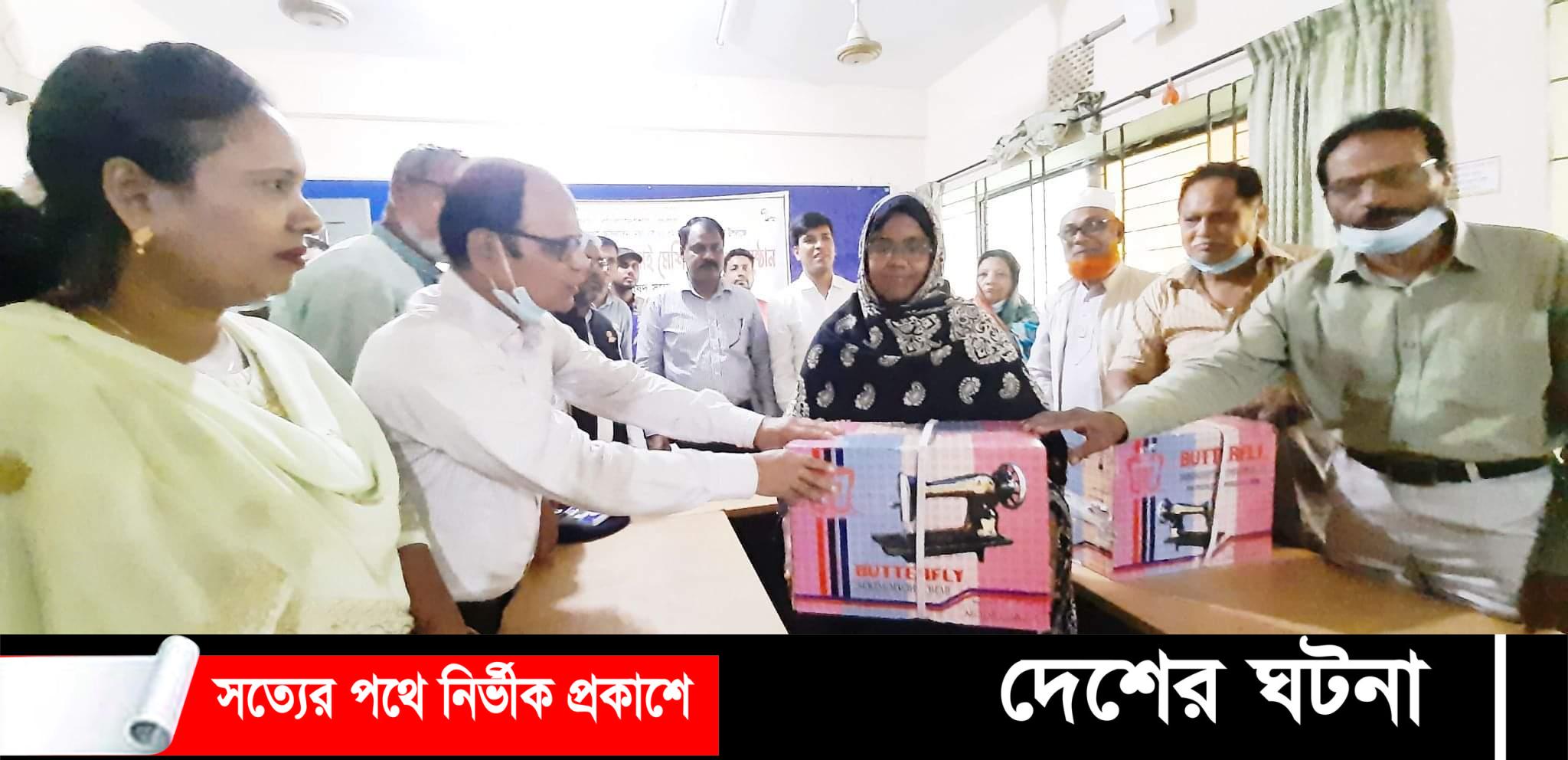 বঙ্গমাতা’র ৯২ জন্মদিন উপলক্ষে ডোমারে আলোচনা সভা ও সেলাই মেশিন বিতরণ