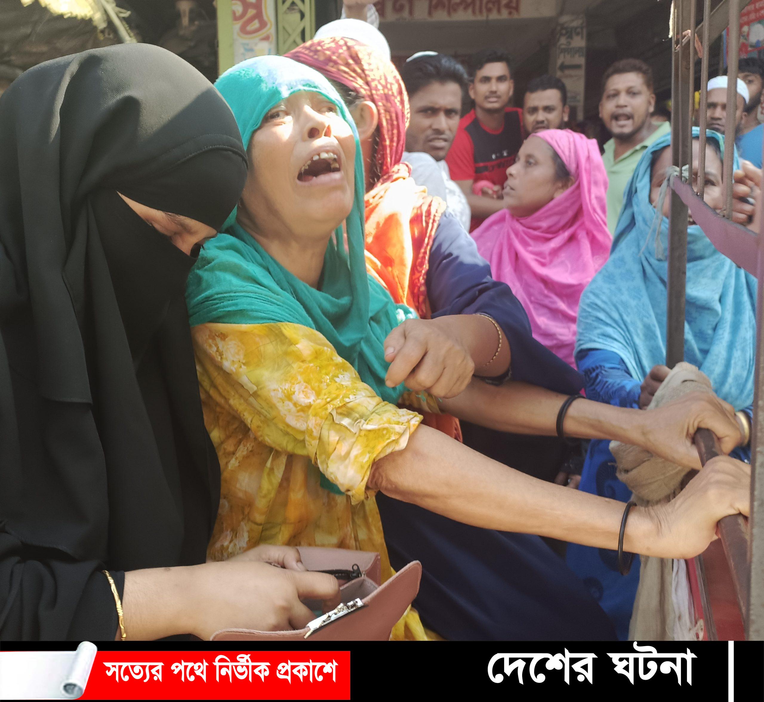 দেবীদ্বারে সড়কে প্রাণ গেল একই পরিবারের দুই জনের
