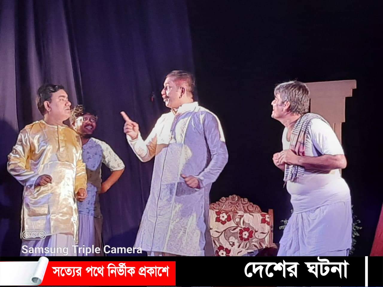 কুমিল্লার টাউনহলে দ্বিতীয় দিনের মত”আমি মন্ত্রীহবো মঞ্চায়ন” নাট্যোৎসব
