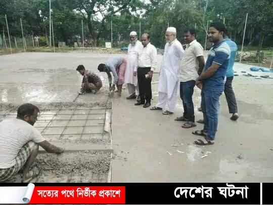 সাপাহারে টেনিসকোর্ট নির্মাণাধীন কাজ পরিদর্শন করলেন উপজেলা চেয়ারম্যান