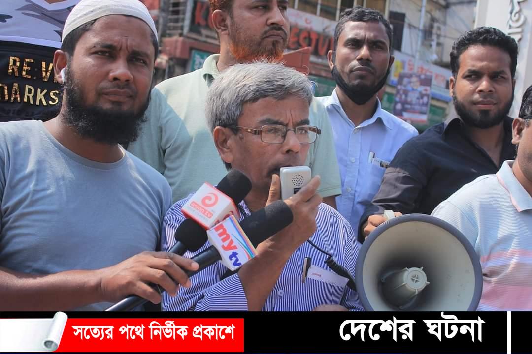 দেবীদ্বারে সংবাদ সংগ্রহ করতে গেলে সন্ত্রাসী হামলার শিকার ২ সাংবাদিক