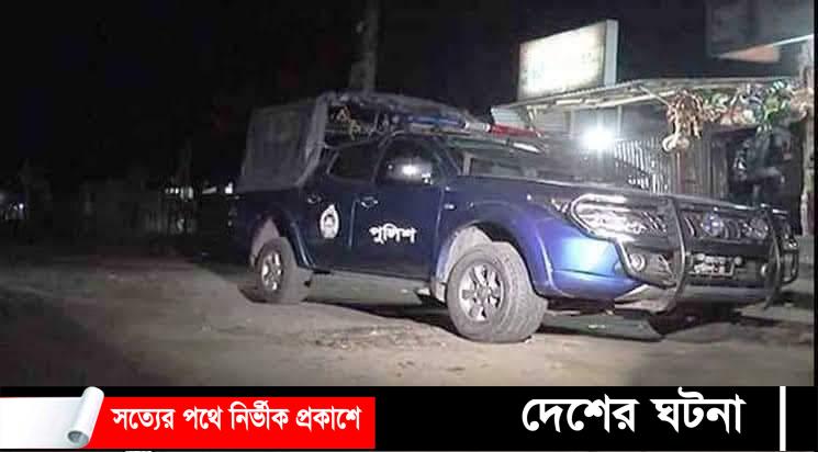 ছিনতাইয়ের কবলে পুলিশের গাড়ি