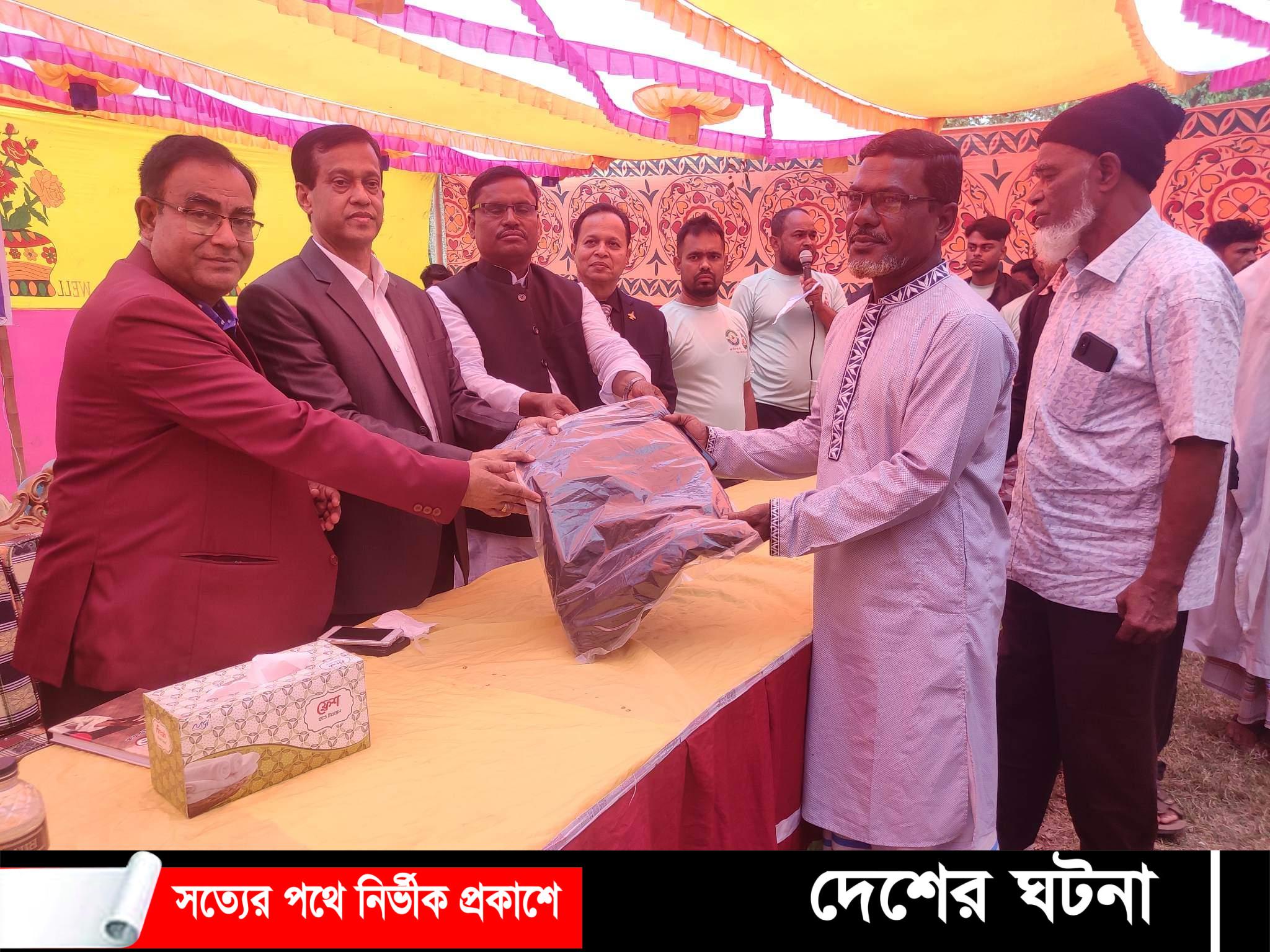 বাঞ্ছারামপুরে দুঃস্হ ও অসহায়দের মাঝে শীত বস্ত্র বিতরণ