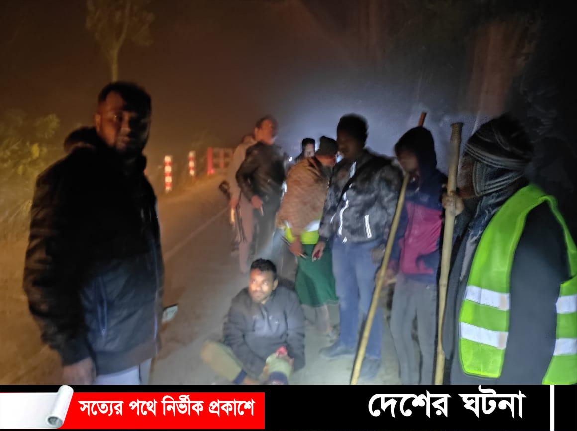 কুমিল্লায় ডিবি পুলিশের অভিযানে দেশীয় অস্ত্রসহ গ্রেফতার ১