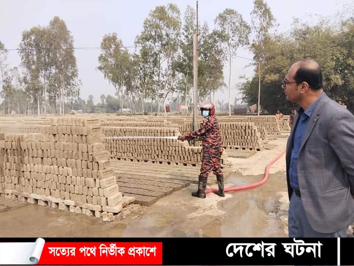 পলাশবাড়ীতে দুটি অবৈধ ইটভাটা ১১ লাখ টাকা জরিমানা ও বন্ধে মুচলেকা