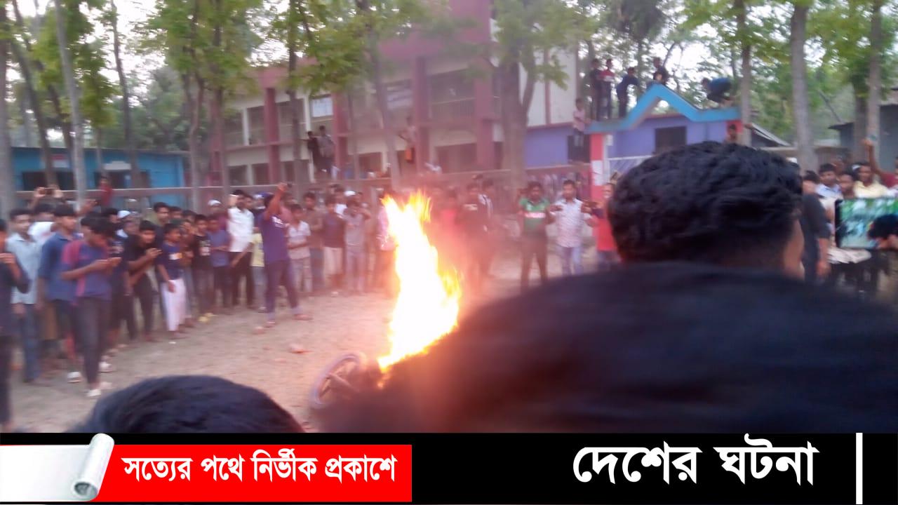 দেবীদ্বার রনক্ষেত্র, গুলিবিদ্ধ : অবরুদ্ধ প্রধান শিক্ষককে উদ্ধার করতে গিয়ে পুলিশসহ আহত ৫০