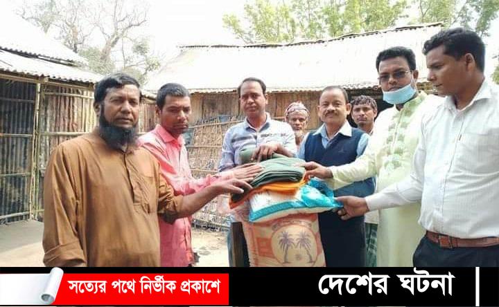 রুহিয়ায় আগুনে পুড়ে নিঃস্ব পরিবারের পাশে ভূমিহীন আন্দোলন কমিটি