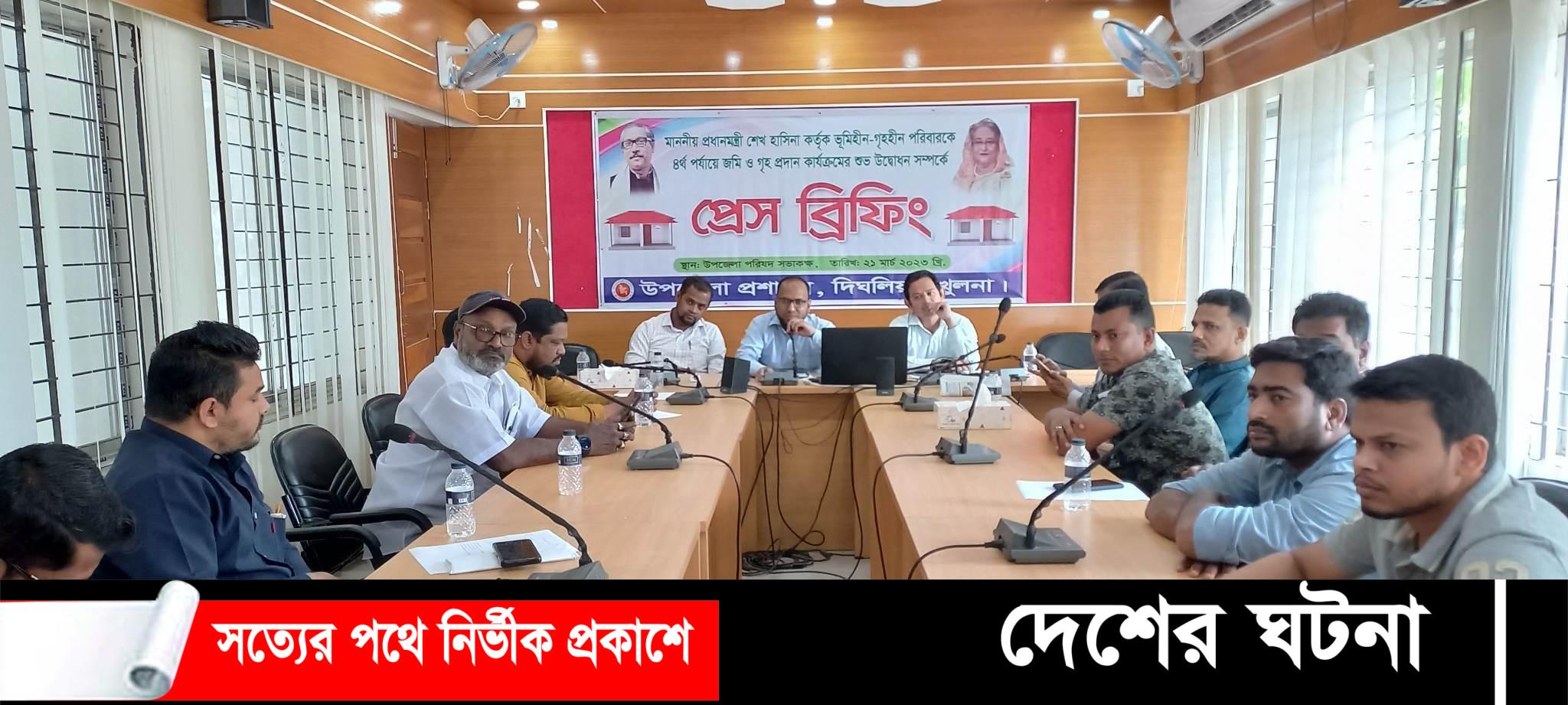 প্রধানমন্ত্রীর উপহার ১৮০ টি ঘর পেতে যাচ্ছে দিঘলিয়ার ভূমিহীন পরিবার