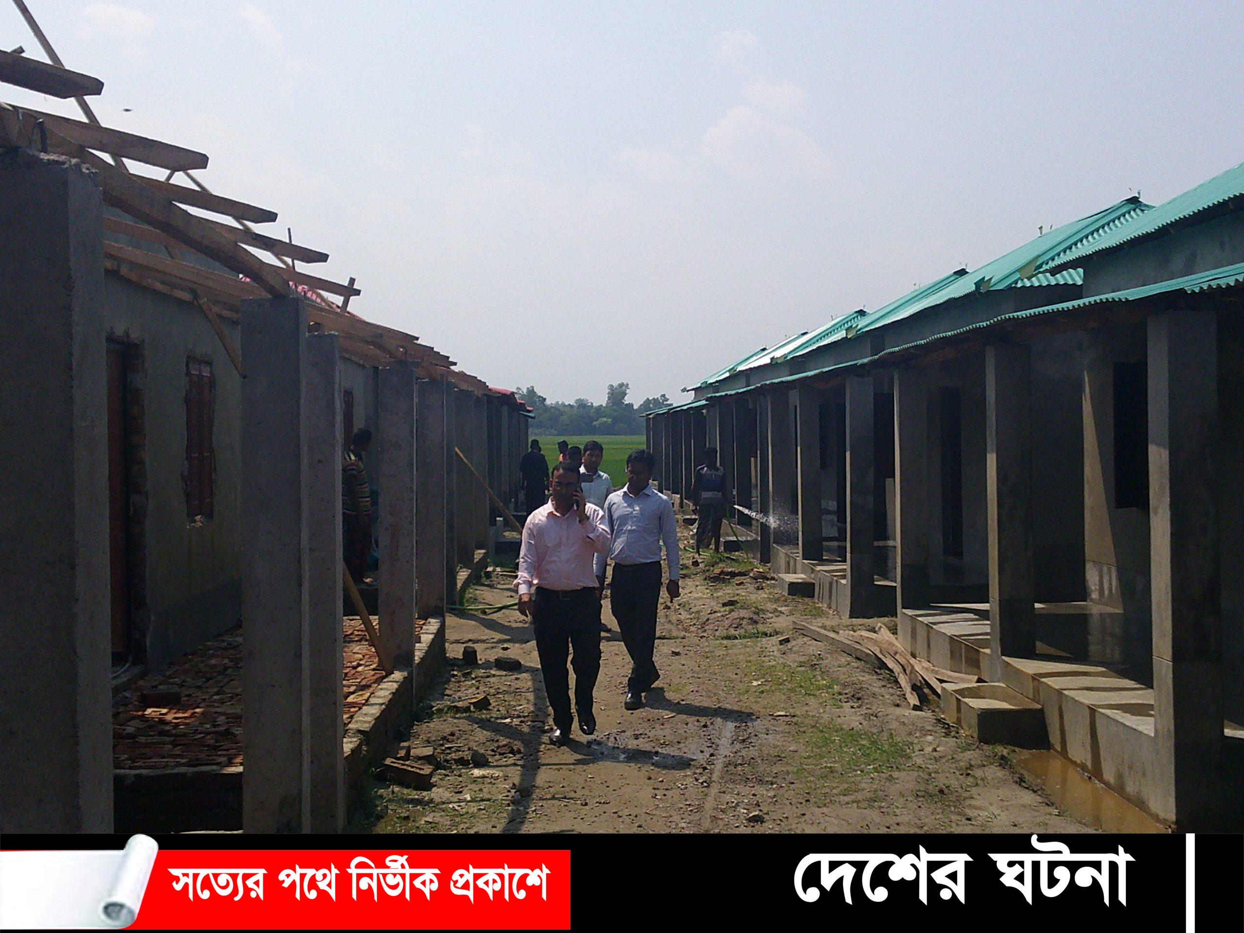 পলাশবাড়ীতে আশ্রয়ন প্রকল্পে নিম্ন মানের ইট বালু ব্যবহারের সংবাদ প্রকাশের পর জেলা প্রশাসনের তদন্ত