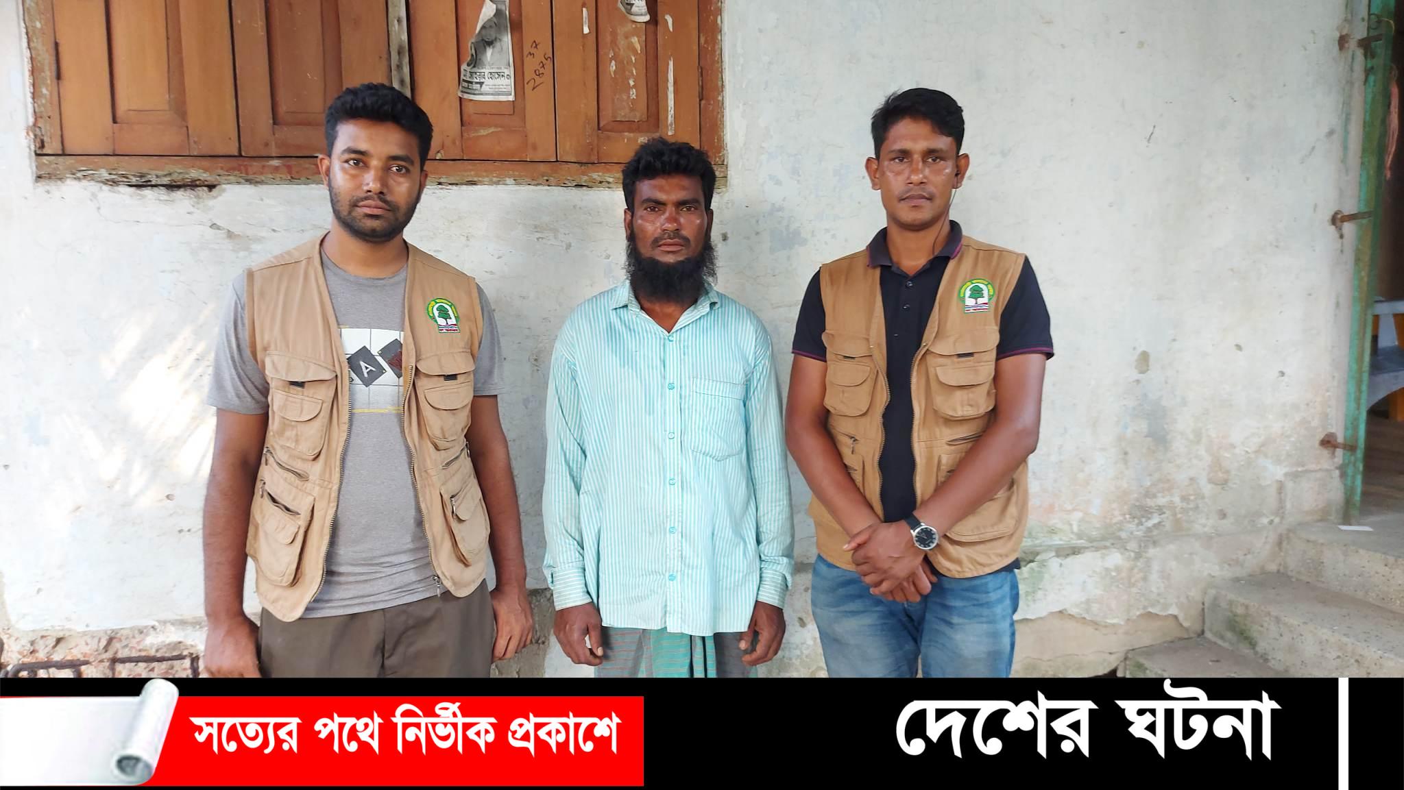 পাথরঘাটায় হরিন ধরা ফাঁদসহ আটক ১