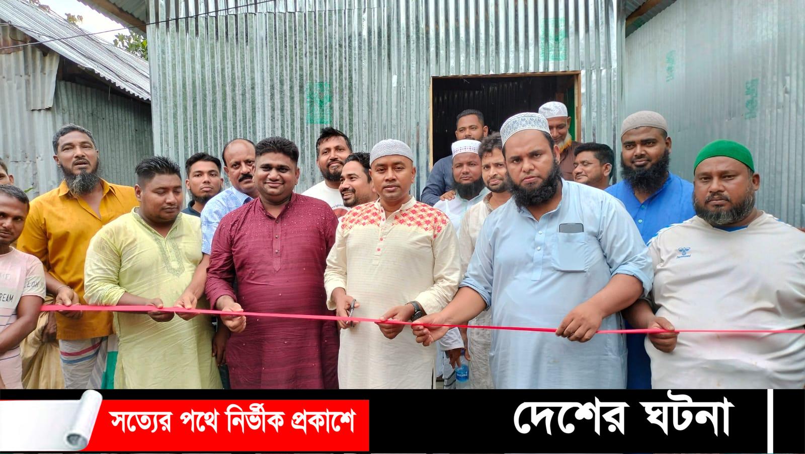 দেবীদ্বারে সাংবাদিক নেসারের দেয়া ঘর পেয়ে খুশি ভূমিহীন অসুস্থ বিল্লাল