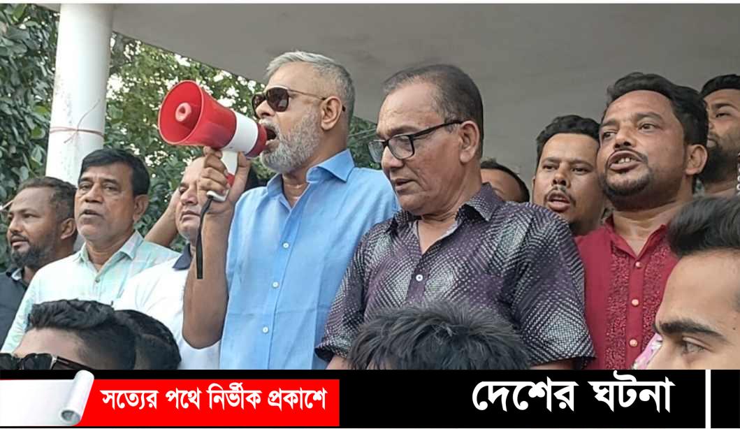 দাউদকান্দিতে অগ্নিসন্ত্রাসীদের ধরিয়ে দিতে আ.লীগ নেতার পুরস্কার ঘোষণা