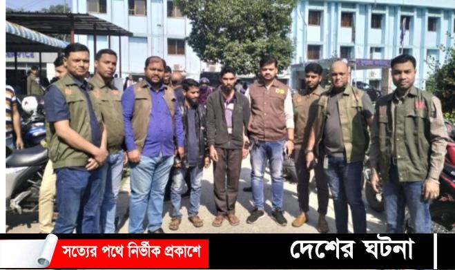 কুমিল্লায় ডাকাতির টাকা ভাগাভাগি নিয়ে খুন,আটক ২