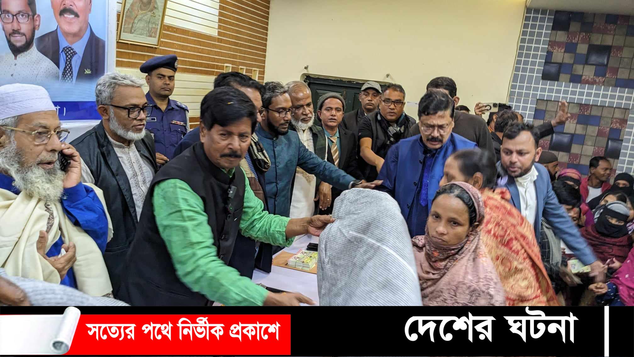 কুমিল্লার মুরাদনগরে দুই হাজার শীতার্তের মাঝে শীতবস্ত্র বিতরণ