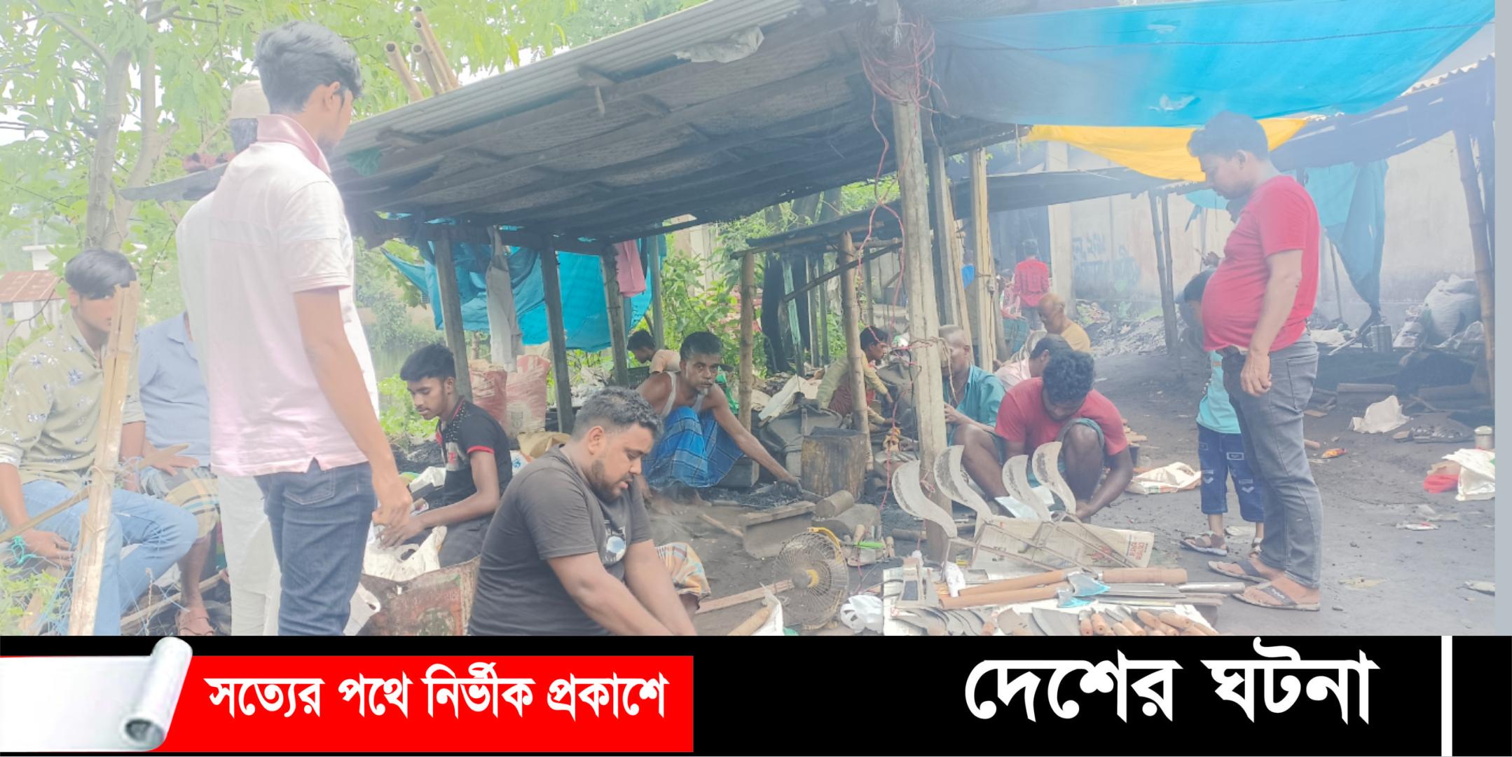 কুরবানির ঈদে ব্যস্ত সময় পার করছে দেবীদ্বারের কামাররা