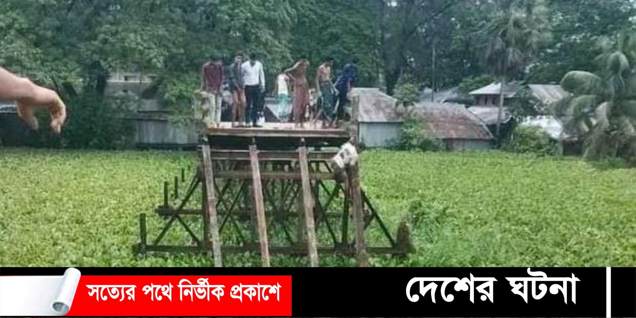 সেতু ভেঙে বিয়ের মাইক্রোবাস খালে পড়ে নিহত ১০:  মরদেহ উদ্ধার