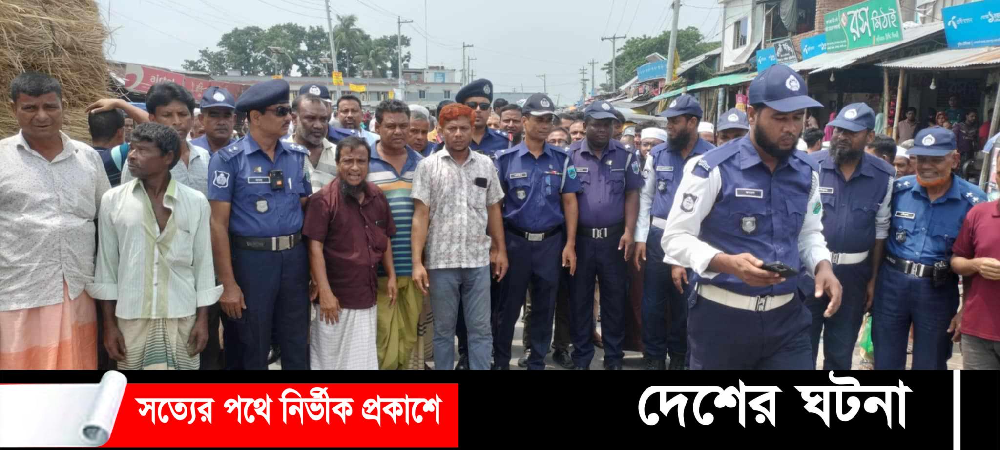 মোহনপুরের সড়কে ফিরল ট্রাফিক পুলিশ জনমনে স্বস্তি