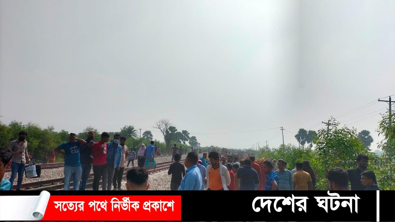 কুমিল্লায় ট্রেনের ধাক্কায় ৫ অটো রিকশা যাত্রী নিহত, আহত ৩