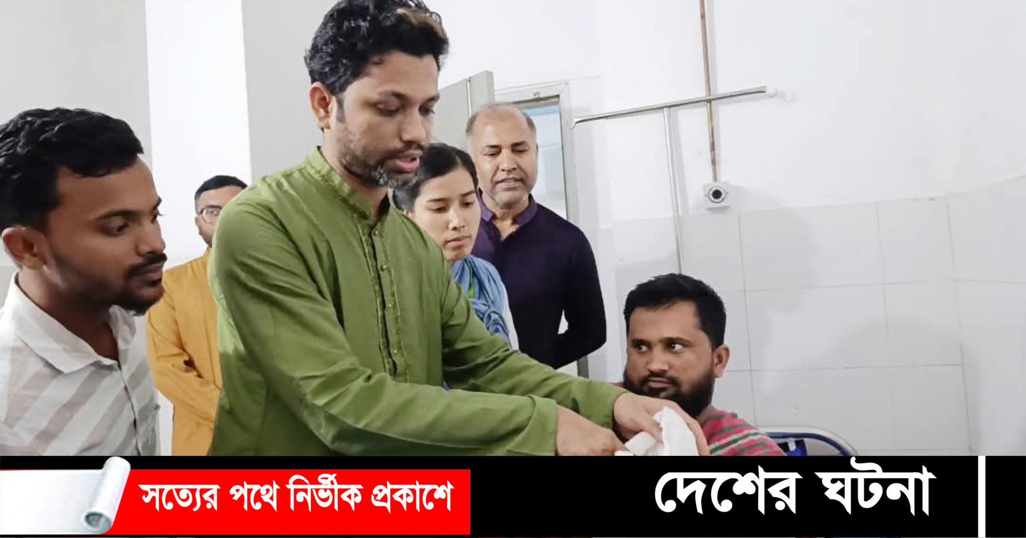 কুমিল্লায় পায়ের আঙুলে ফিরে পেলেন হাতের বৃদ্ধাঙ্গুল