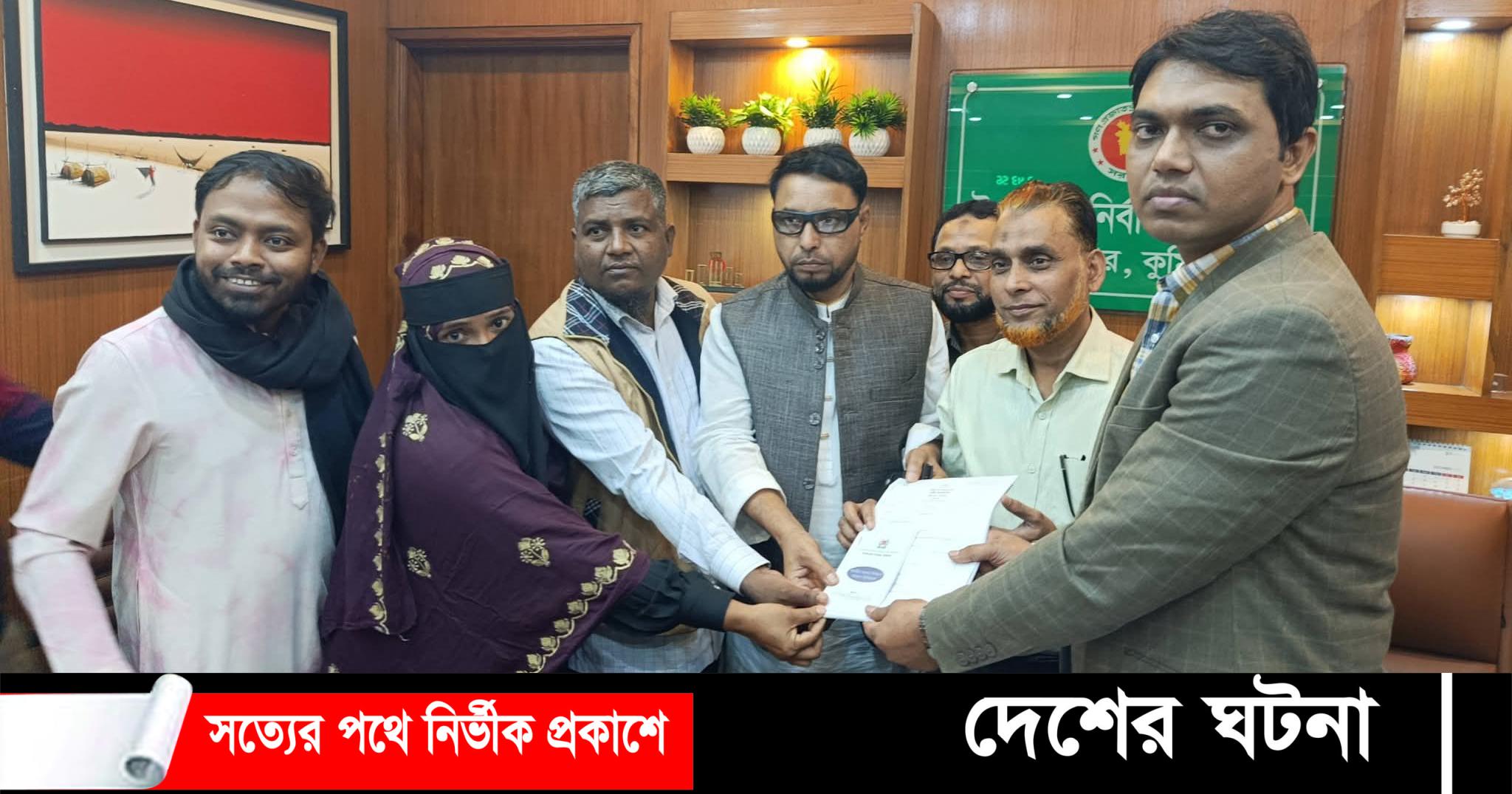 হাসনাত আব্দুল্লাহর পক্ষে মনোনয়ন ফরম সংগ্রহ করলেন শহিদ পরিবার